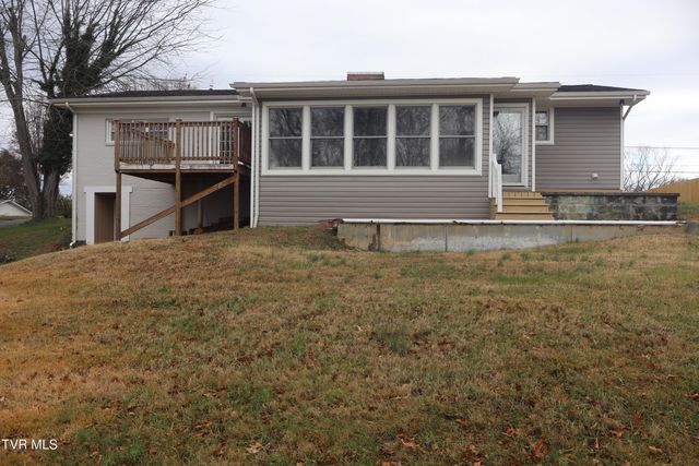 1207 Woodside Drive, Johnson City, TN 37604