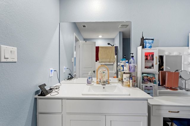 320 Bertram Oaks DR, Bertram, TX 78605