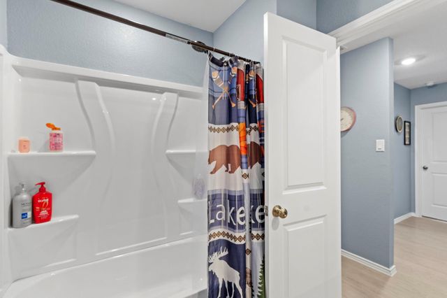 320 Bertram Oaks DR, Bertram, TX 78605