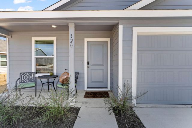 320 Bertram Oaks DR, Bertram, TX 78605