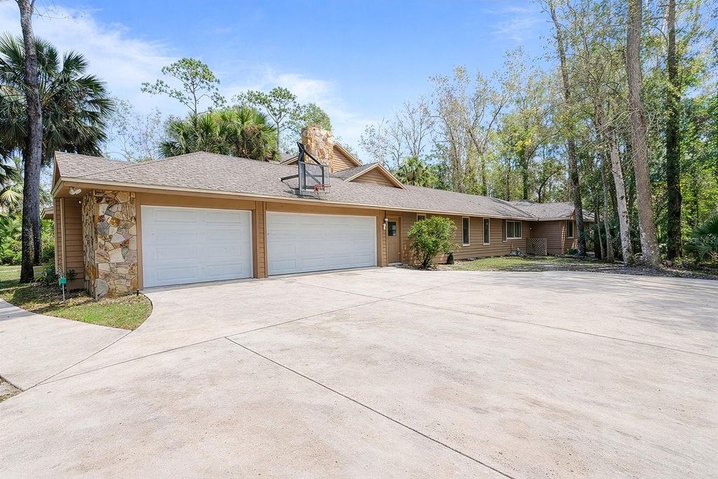 Image 20 of property listing at 1611 TALISIA COURT, Longwood, FL 32779