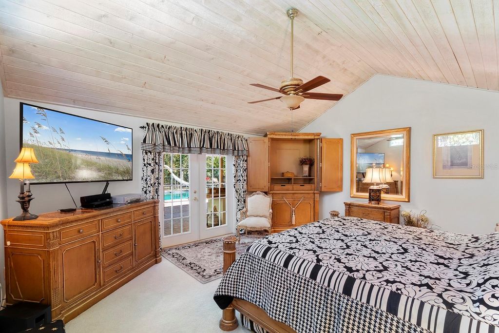 Image 3 of property listing at 1611 TALISIA COURT, Longwood, FL 32779