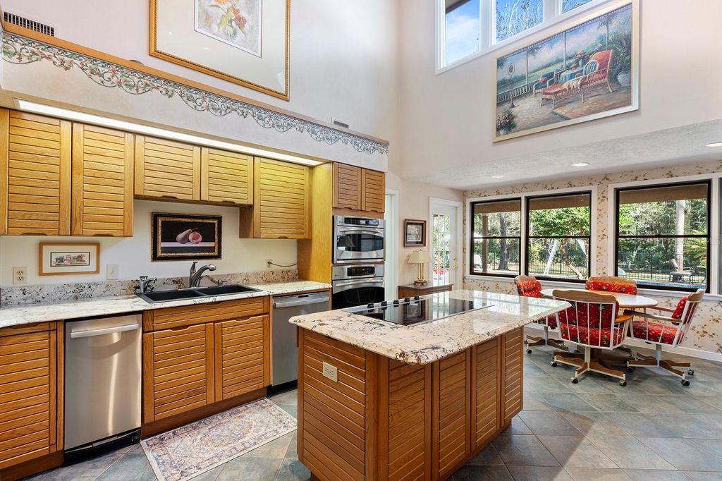 Image 28 of property listing at 1611 TALISIA COURT, Longwood, FL 32779