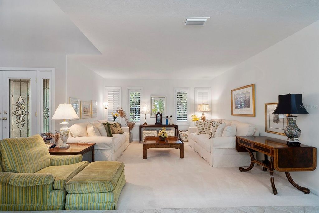 Image 7 of property listing at 1611 TALISIA COURT, Longwood, FL 32779