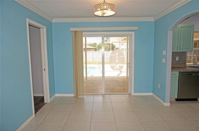 594 W TARPON BOULEVARD NW, Port Charlotte, FL 33952