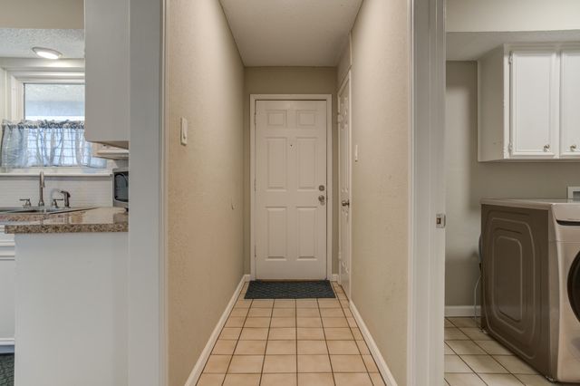 8107 Knoxville Avenue, Lubbock, TX 79423