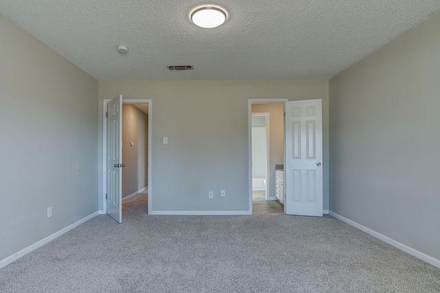 8107 Knoxville Avenue, Lubbock, TX 79423