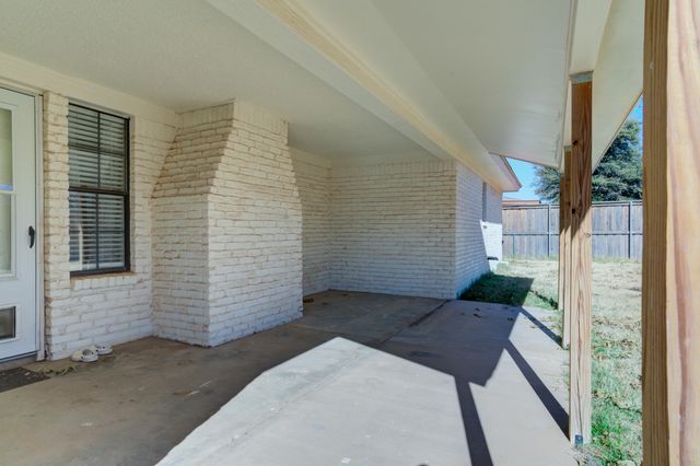 8107 Knoxville Avenue, Lubbock, TX 79423