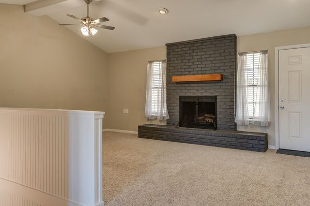 8107 Knoxville Avenue, Lubbock, TX 79423