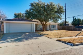 8107 Knoxville Avenue, Lubbock, TX 79423