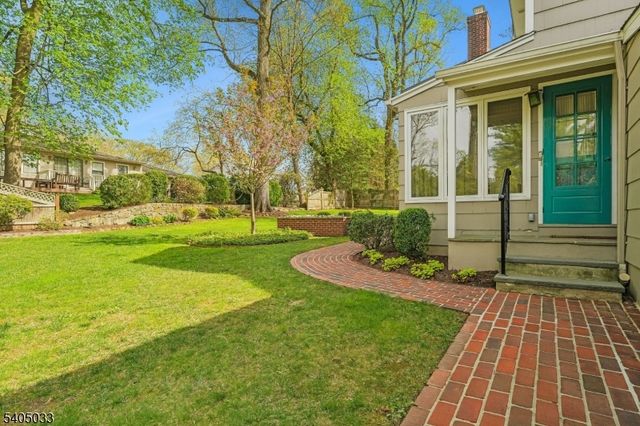 84 Pine Grove Ave, Summit City, NJ 07901