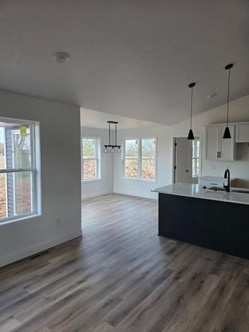 W6846 MCALLISTER CIRCLE, Greenville, WI 54944