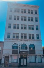 5644 Broadway Avenue 203, Cleveland, OH 44127