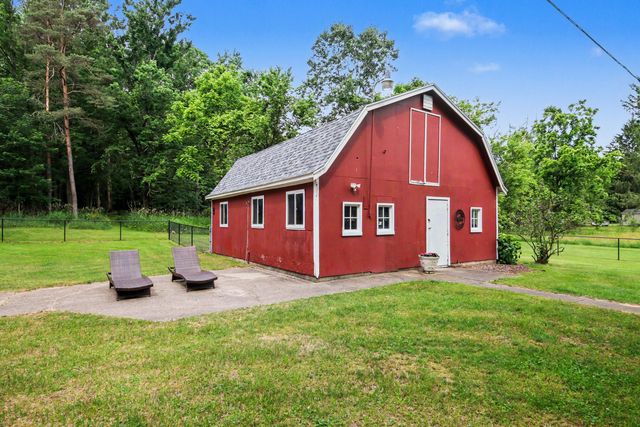 7475 Thornapple River Drive Se, Caledonia Twp, MI 49316