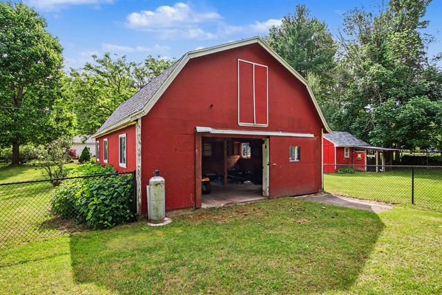 7475 Thornapple River Drive Se, Caledonia Twp, MI 49316