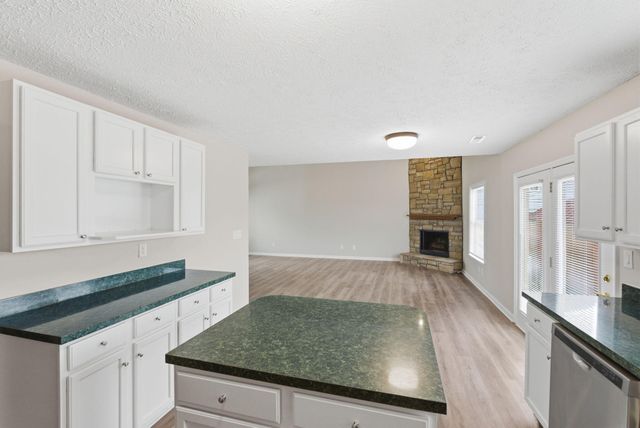 641 Hugging Bear Lane, Lexington, KY 40509