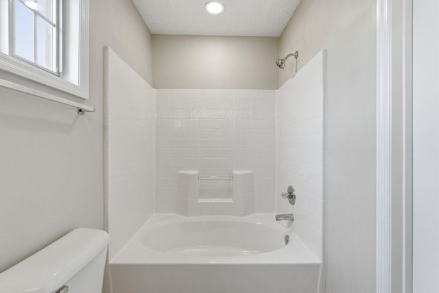 641 Hugging Bear Lane, Lexington, KY 40509
