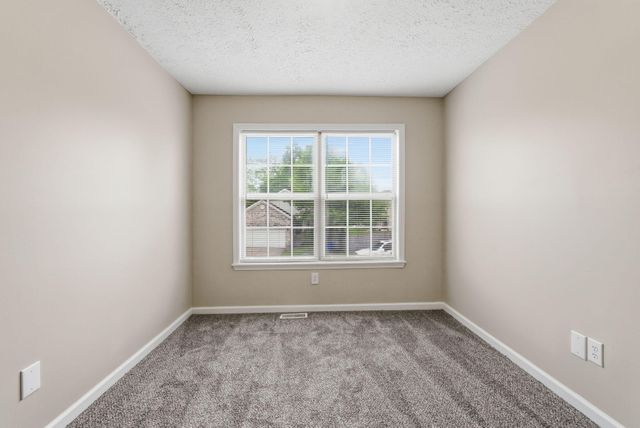 641 Hugging Bear Lane, Lexington, KY 40509