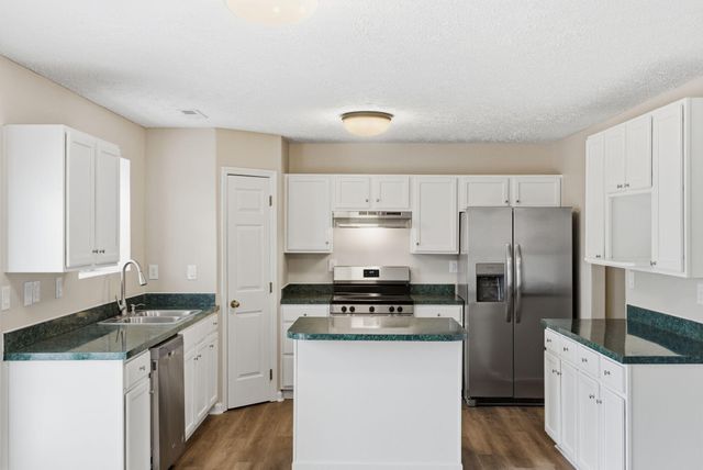 641 Hugging Bear Lane, Lexington, KY 40509