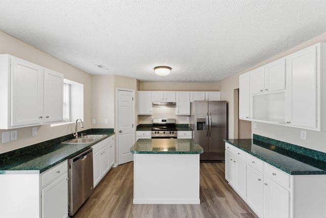 641 Hugging Bear Lane, Lexington, KY 40509
