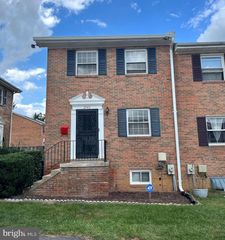 2943 SUNSET LN, Suitland, MD 20746