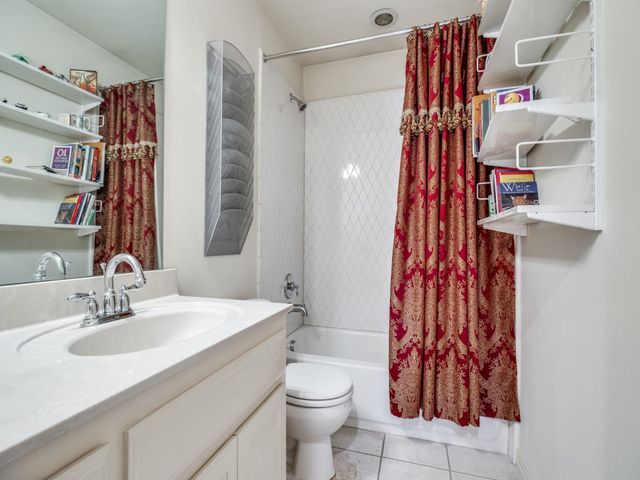 7013 Salem Court, Rowlett, TX 75089