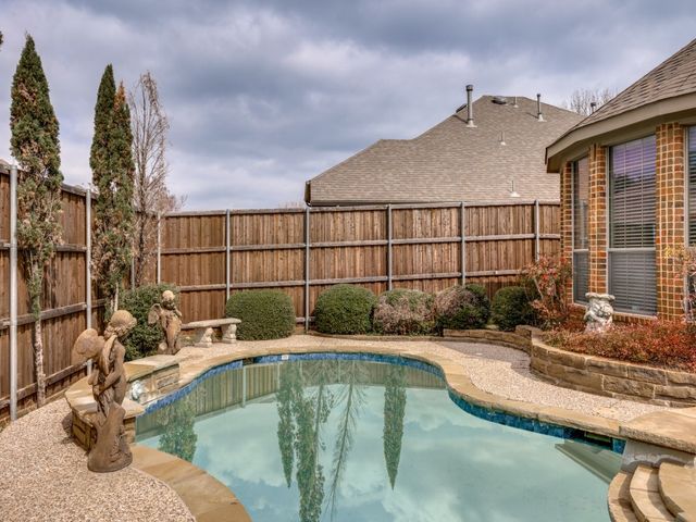 7013 Salem Court, Rowlett, TX 75089