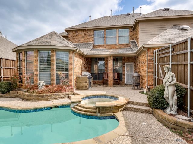 7013 Salem Court, Rowlett, TX 75089
