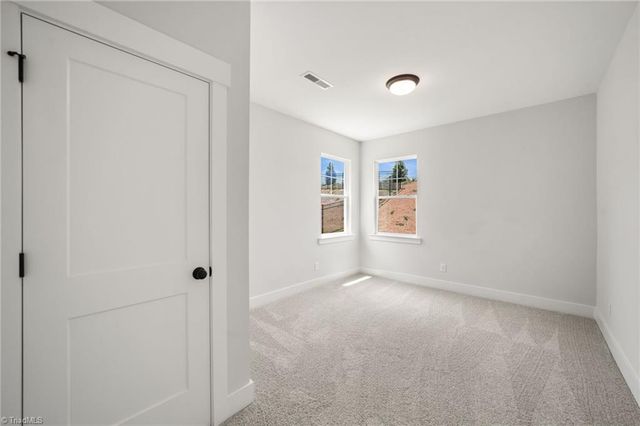 2371 Robbins Perch West Court, Kernersville, NC 27284