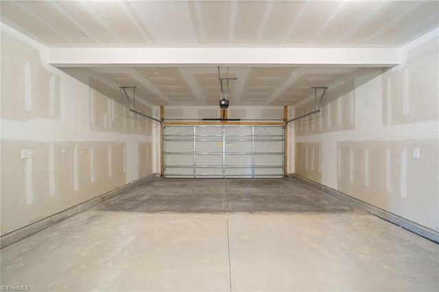 2371 Robbins Perch West Court, Kernersville, NC 27284