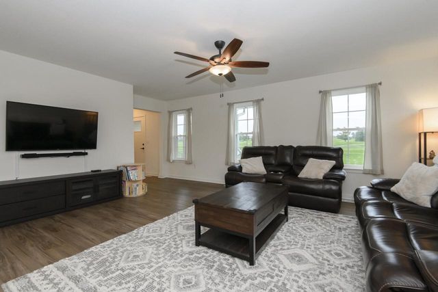 781 S Dewey AVENUE, Jefferson, WI 53549