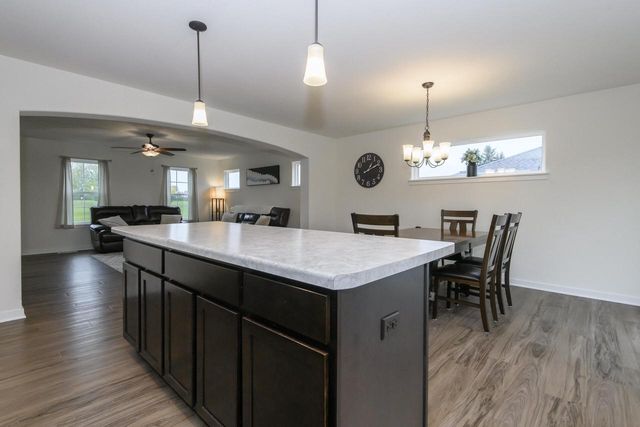 781 S Dewey AVENUE, Jefferson, WI 53549