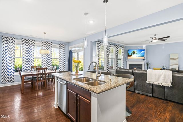 552 Rowanwood Way, Apex, NC 27523