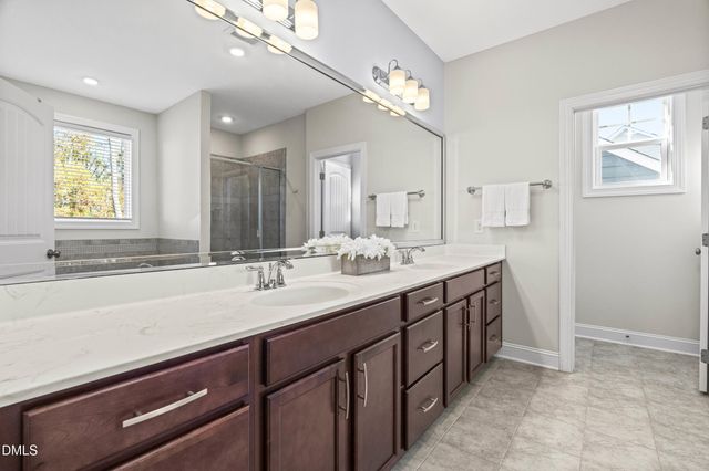 552 Rowanwood Way, Apex, NC 27523