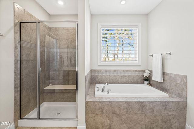 552 Rowanwood Way, Apex, NC 27523