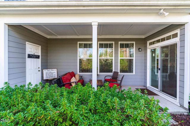 552 Rowanwood Way, Apex, NC 27523