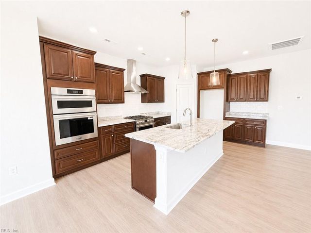 23 Mulligan LN, Suffolk, VA 23434