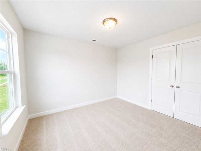 23 Mulligan LN, Suffolk, VA 23434