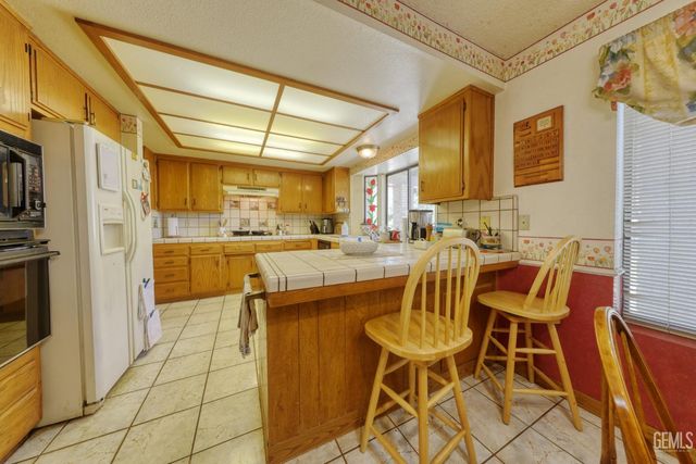 28220 Black Gold Way, Tehachapi, CA 93561