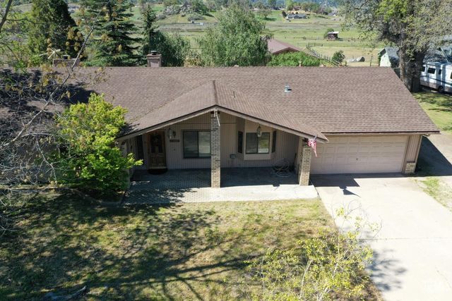28220 Black Gold Way, Tehachapi, CA 93561