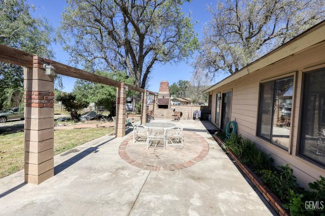 28220 Black Gold Way, Tehachapi, CA 93561
