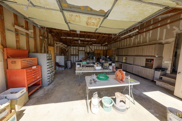 28220 Black Gold Way, Tehachapi, CA 93561
