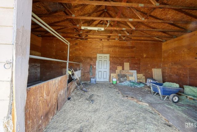 28220 Black Gold Way, Tehachapi, CA 93561