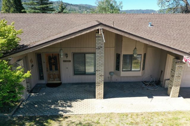 28220 Black Gold Way, Tehachapi, CA 93561