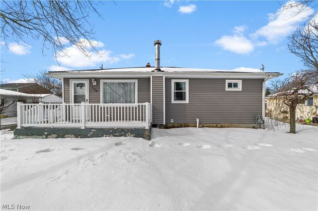 128 Oakwood Drive, Avon Lake, OH 44012