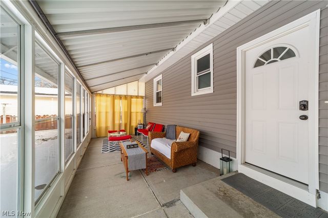 128 Oakwood Drive, Avon Lake, OH 44012