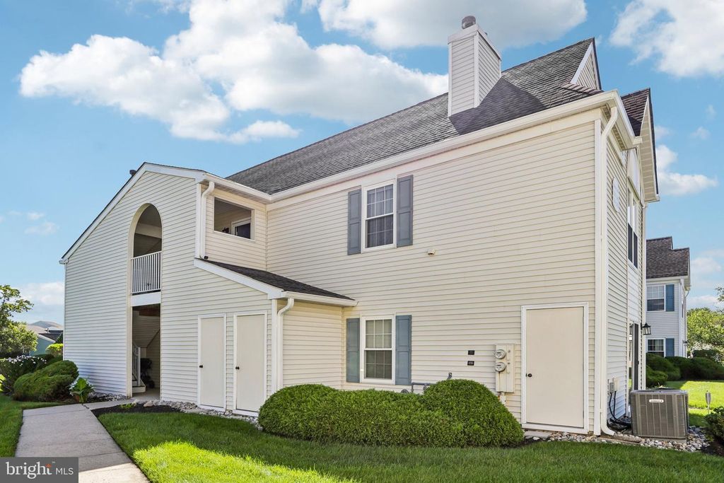2302-B TODDSBURY CT, MOUNT LAUREL, NJ 08054 — photo 3