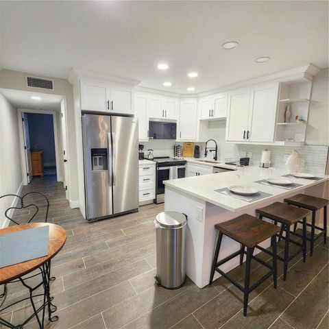 8535 BLIND PASS DRIVE 103, Treasure Island, FL 33706