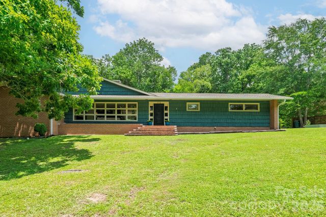 112 Crestwood Circle, Chester, SC 29706