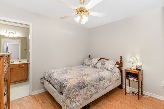 646 Forest Glen Cir, Murfreesboro, TN 37128